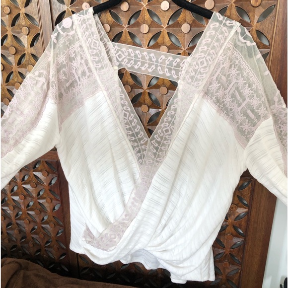 Pretty Free People top - Picture 2 of 13